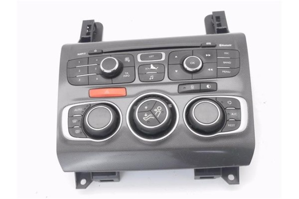 Recambio de mandos climatizador para citroen c4 berlina 1.6 attraction referencia OEM IAM 9666027477  