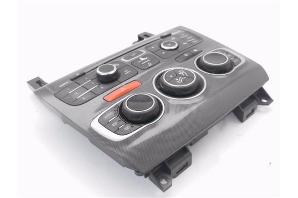 Recambio de mandos climatizador para citroen c4 berlina 1.6 attraction referencia OEM IAM 9666027477  