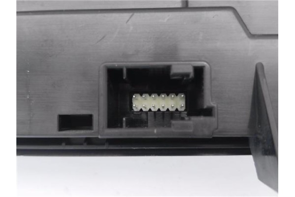 Recambio de mandos climatizador para citroen c4 berlina 1.6 attraction referencia OEM IAM 9666027477  