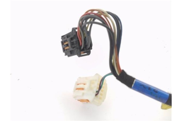 Recambio de retrovisor electrico derecho para citroen c4 berlina 1.6 attraction referencia OEM IAM E20209338  