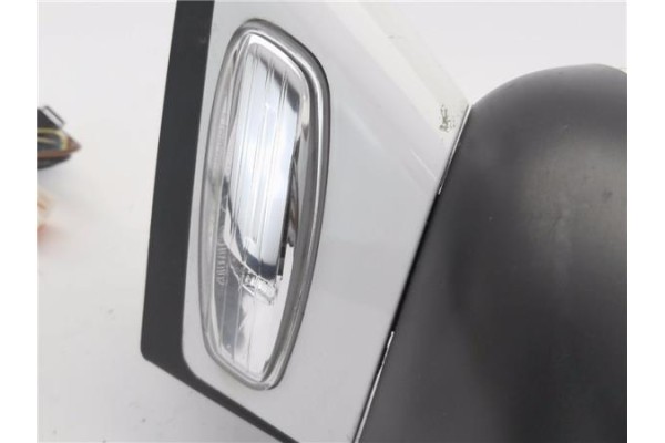 Recambio de retrovisor electrico izquierdo para citroen c4 berlina 1.6 attraction referencia OEM IAM E20309338  