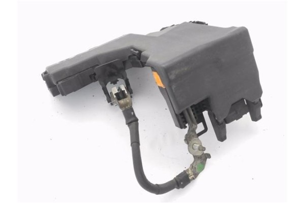 Recambio de caja fusibles/rele para citroen c4 berlina 1.6 attraction referencia OEM IAM 9665878280 451967003 