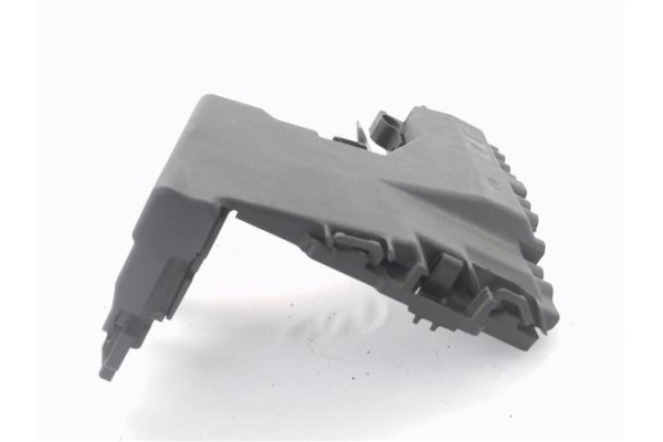 Recambio de caja fusibles/rele para citroen c4 berlina 1.6 attraction referencia OEM IAM 9665878280 451967003 