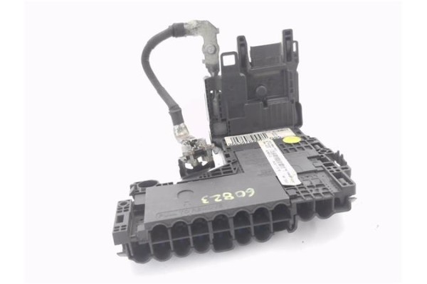 Recambio de caja fusibles/rele para citroen c4 berlina 1.6 attraction referencia OEM IAM 9665878280 451967003 