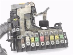 Recambio de caja fusibles/rele para citroen c4 berlina 1.6 attraction referencia OEM IAM 9665878280 451967003 