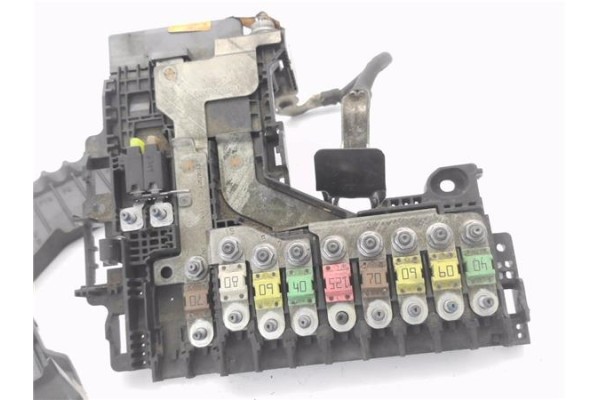 Recambio de caja fusibles/rele para citroen c4 berlina 1.6 attraction referencia OEM IAM 9665878280 451967003 