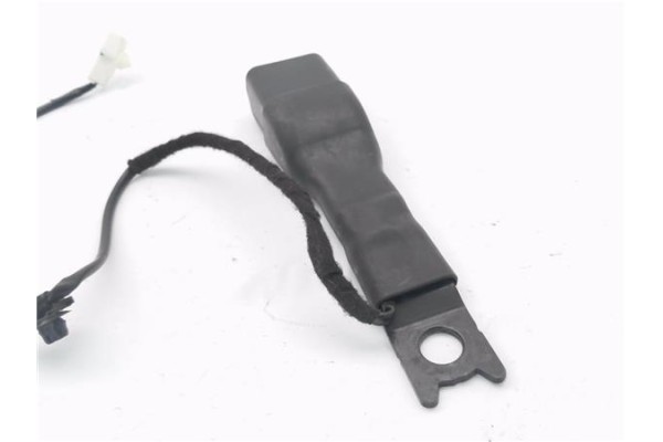 Recambio de anclaje cinturon delantero derecho para citroen c1 1.0 city edition referencia OEM IAM 308605910  