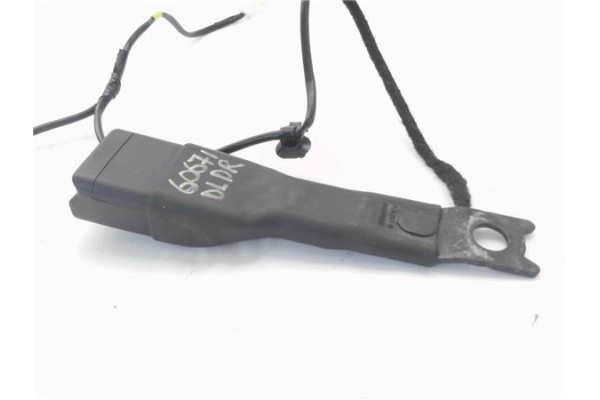 Recambio de anclaje cinturon delantero derecho para citroen c1 1.0 city edition referencia OEM IAM 308605910  