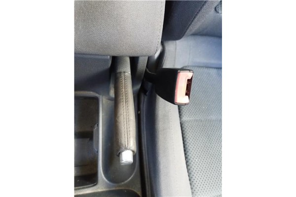 Recambio de anclaje cinturon delantero izquierdo para volkswagen golf v plus (5m1) 1.9 tdi referencia OEM IAM 1K4857755M  