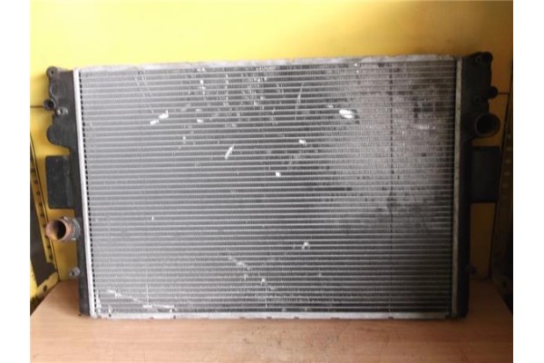 Recambio de radiador para iveco daily furgón 3.0 35 - s 17 caja cerrada referencia OEM IAM 504045489 504022601 