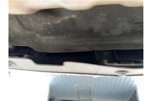 Recambio de refuerzo paragolpes trasero para hyundai tucson (jm) 2.0 crdi referencia OEM IAM 866302E000  