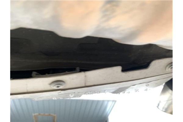 Recambio de refuerzo paragolpes trasero para hyundai tucson (jm) 2.0 crdi referencia OEM IAM 866302E000  