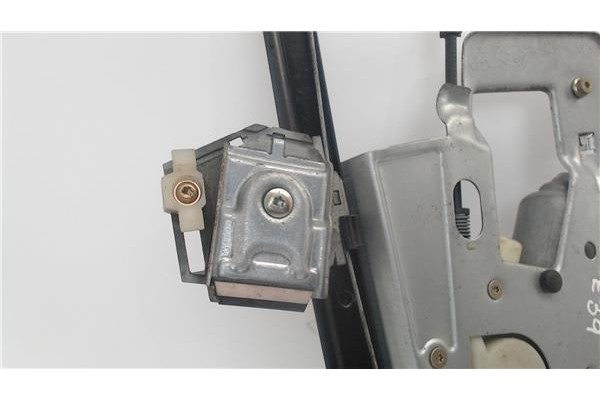 Recambio de mecanismo elevalunas delantero izquierdo para bmw serie 5 berlina (e39) referencia OEM IAM 8252391  