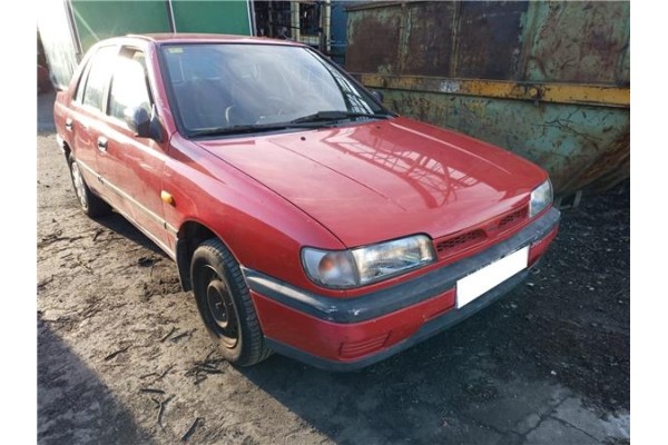 nissan sunny berlina (n14) del año 1991