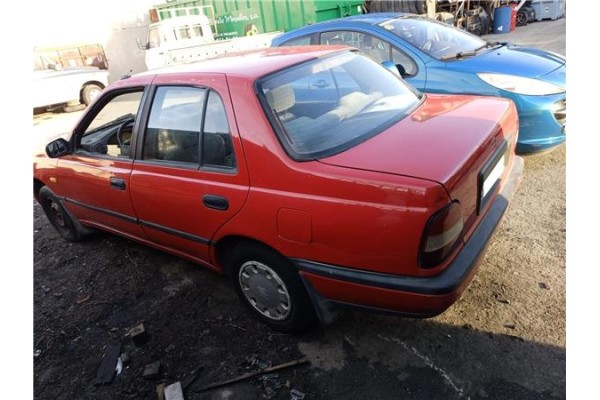 nissan sunny berlina (n14) del año 1991