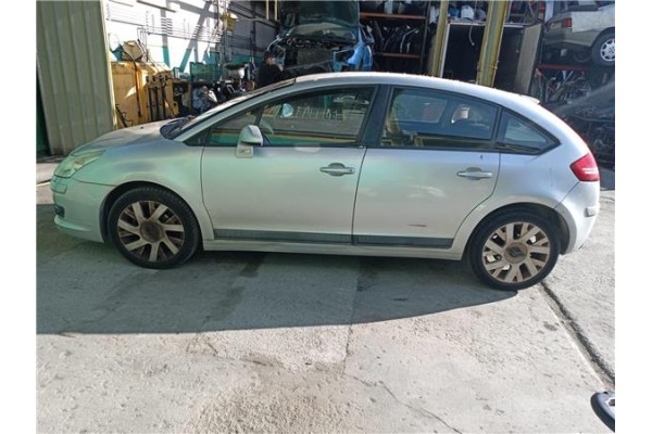 citroen c4 berlina del año 2006