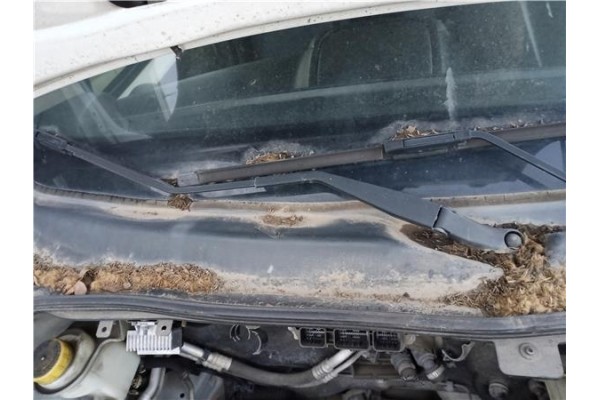 Recambio de brazo limpiaparabrisas delantero derecho para peugeot bipper 1.4 básico referencia OEM IAM   