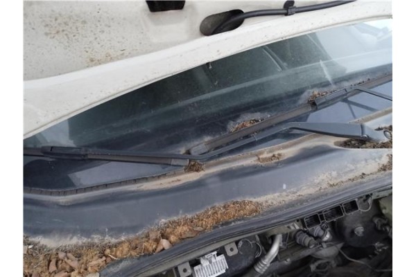 Recambio de brazo limpiaparabrisas delantero derecho para peugeot bipper 1.4 básico referencia OEM IAM   