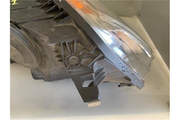 Recambio de faro delantero izquierdo para citroen c3 picasso 1.6 exclusive referencia OEM IAM 9681873980 1EG00976701 