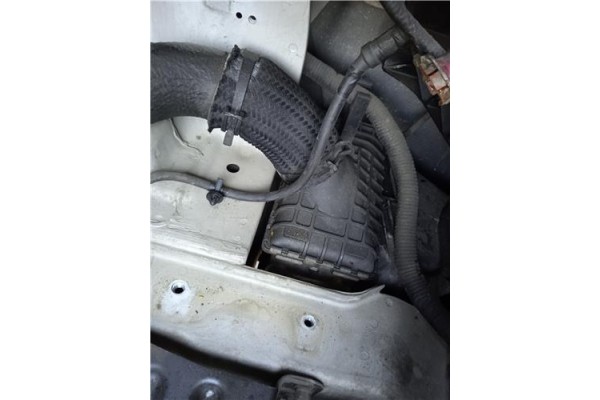 Recambio de intercooler para hyundai tucson (jm) 2.0 crdi referencia OEM IAM 2827127251  