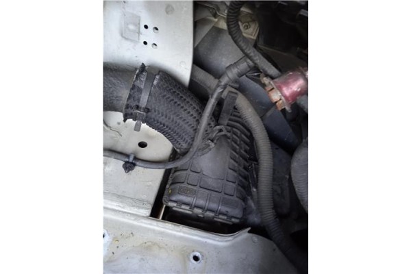 Recambio de intercooler para hyundai tucson (jm) 2.0 crdi referencia OEM IAM 2827127251  