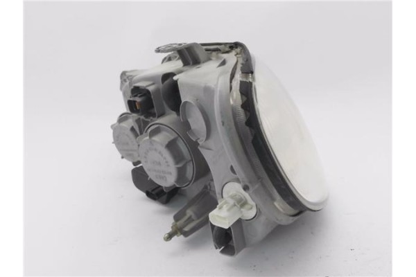 Recambio de faro delantero dcho para kia carnival 2.9 td referencia OEM IAM 0K53A51020R  