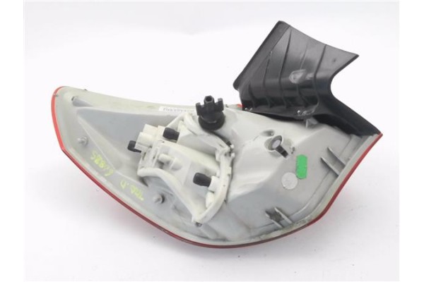 Recambio de piloto trasero derecho para opel astra j berlina 5p 1.6 selective referencia OEM IAM 13262012  