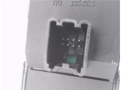 Recambio de mando elevalunas delantero izquierdo para opel astra j berlina 5p 1.6 selective referencia OEM IAM 13305011  