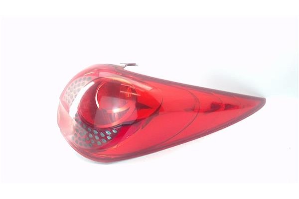 Recambio de piloto trasero derecho para peugeot 207 sw 1.6 hdi referencia OEM IAM 6351CT  