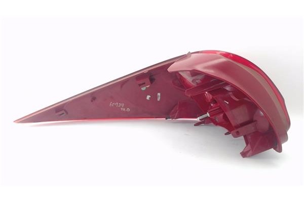 Recambio de piloto trasero derecho para peugeot 207 sw 1.6 hdi referencia OEM IAM 6351CT  