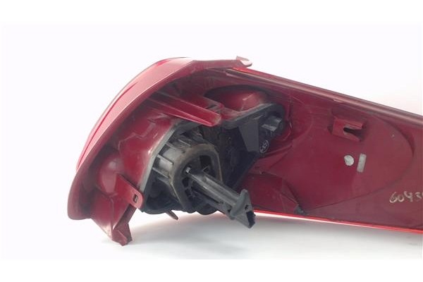 Recambio de piloto trasero izquierdo para peugeot 207 sw 1.6 hdi referencia OEM IAM 6350CT  
