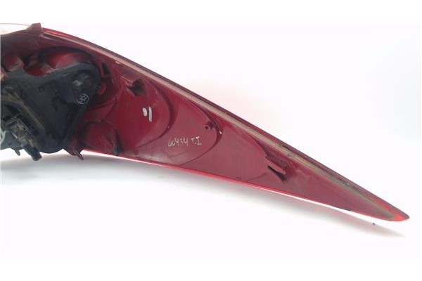 Recambio de piloto trasero izquierdo para peugeot 207 sw 1.6 hdi referencia OEM IAM 6350CT  