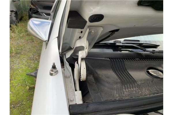 Recambio de bisagra capo derecha para chrysler le baron 3.0 i v6 referencia OEM IAM 3C3XA563XL6G72143CV104KW  