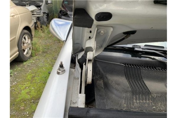 Recambio de bisagra capo derecha para chrysler le baron 3.0 i v6 referencia OEM IAM 3C3XA563XL6G72143CV104KW  