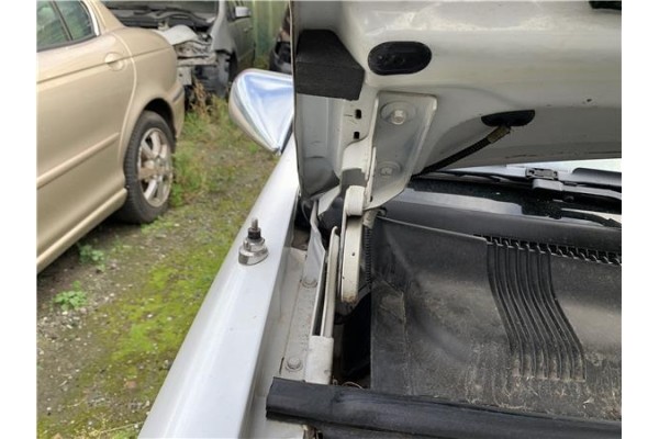 Recambio de bisagra capo derecha para chrysler le baron 3.0 i v6 referencia OEM IAM 3C3XA563XL6G72143CV104KW  