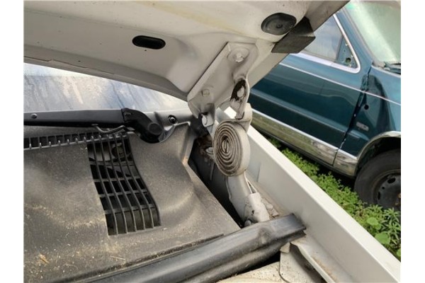 Recambio de bisagra capo izquierda para chrysler le baron 3.0 i v6 referencia OEM IAM 3C3XA563XL6G72143CV104KW  