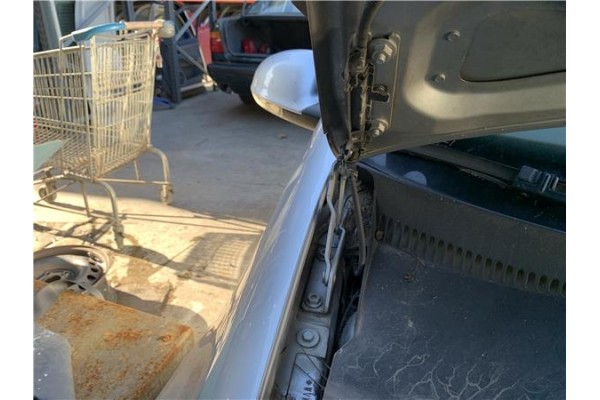 Recambio de bisagra capo derecha para volkswagen golf v (1k1) 2.0 tdi 16v referencia OEM IAM 5K0823302B 1KM823302 