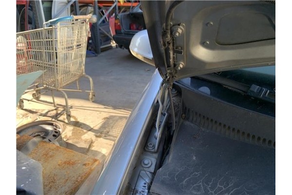 Recambio de bisagra capo derecha para volkswagen golf v (1k1) 2.0 tdi 16v referencia OEM IAM 5K0823302B 1KM823302 