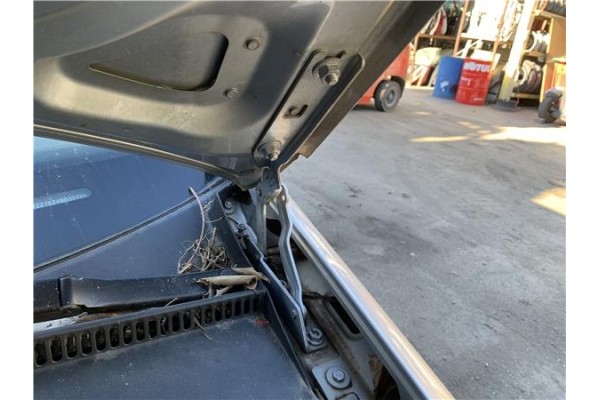 Recambio de bisagra capo izquierda para volkswagen golf v (1k1) 2.0 tdi 16v referencia OEM IAM 5K0823301B 1KM823301 