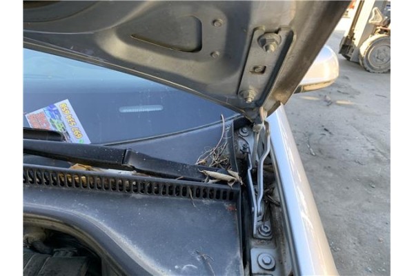 Recambio de bisagra capo izquierda para volkswagen golf v (1k1) 2.0 tdi 16v referencia OEM IAM 5K0823301B 1KM823301 