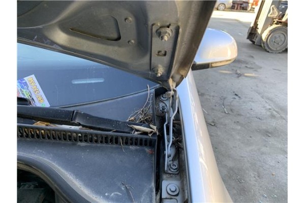 Recambio de bisagra capo izquierda para volkswagen golf v (1k1) 2.0 tdi 16v referencia OEM IAM 5K0823301B 1KM823301 