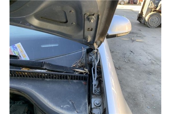 Recambio de bisagra capo izquierda para volkswagen golf v (1k1) 2.0 tdi 16v referencia OEM IAM 5K0823301B 1KM823301 