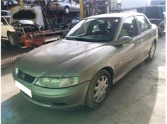 opel vectra b berlina del año 2000