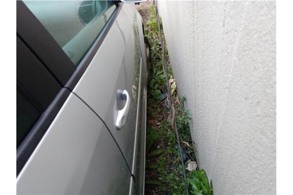 Recambio de puerta delantero derecha para volkswagen touran (1t1) 2.0 tdi referencia OEM IAM   