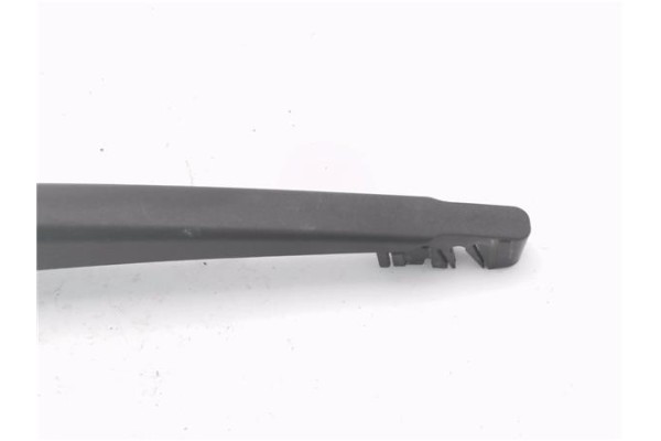 Recambio de brazo limpiaparabrisas trasero para peugeot 207 1.4 referencia OEM IAM A7DAGCP  