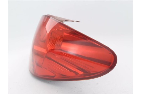 Recambio de piloto trasero derecho para peugeot 207 1.4 referencia OEM IAM 085501944RR  