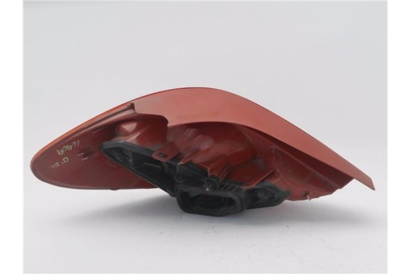 Recambio de piloto trasero derecho para peugeot 207 1.4 referencia OEM IAM 085501944RR  