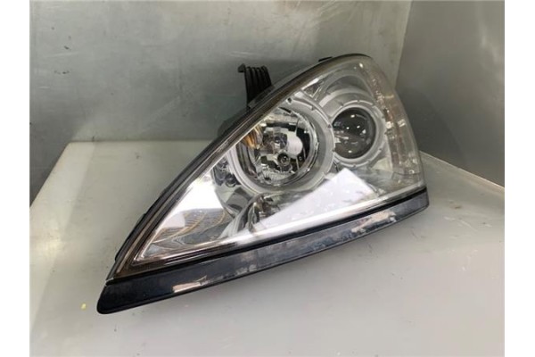 Recambio de faro delantero izquierdo para ssangyong kyron 2.0 200 xdi referencia OEM IAM 8310309102  