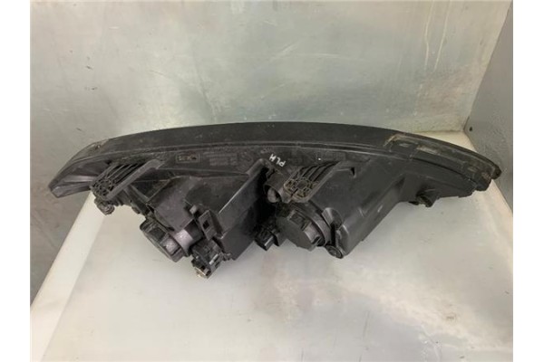 Recambio de faro delantero izquierdo para ssangyong kyron 2.0 200 xdi referencia OEM IAM 8310309102  