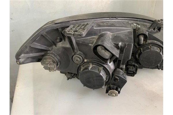 Recambio de faro delantero izquierdo para ssangyong kyron 2.0 200 xdi referencia OEM IAM 8310309102  